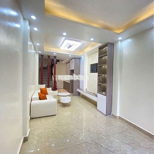 Nhà đẹp Tây Hồ, nhú 8 tỷ  - 4,5 tầng căn góc - Ngõ rộng, thông.