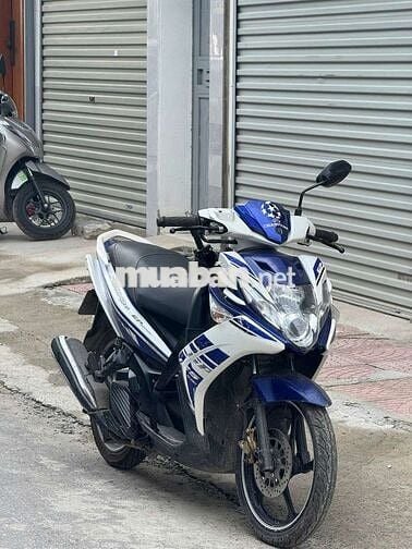 Xe máy Yamaha Novo 5 màu trắng xanh