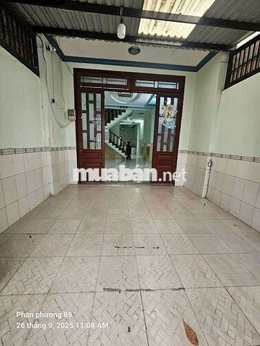 Cho thuê nhà hẻm xe tải gần Coopmart Trung Chánh