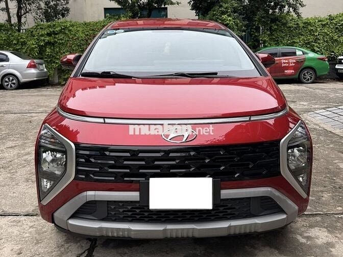 Hyundai Stargazer Đặc biệt 2022 7 chỗ đỏ