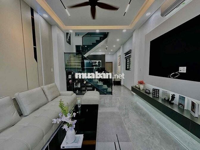 NHÀ 1 LẦU FULL NỘI THẤT CAO CẤP