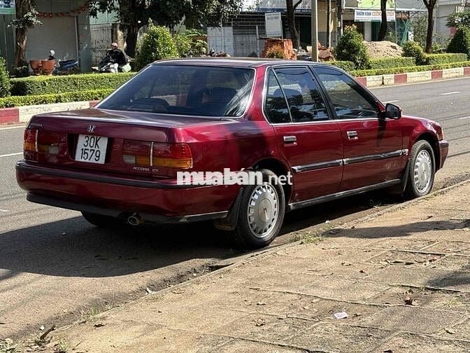 Honda Accord 1990 MT - 200000 km