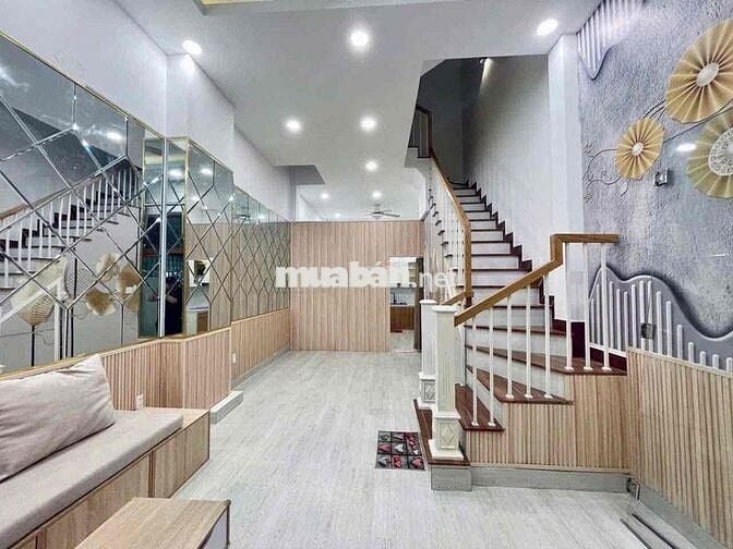 Nhà Có Nội Thất Hẽm Lâm Văn Bên