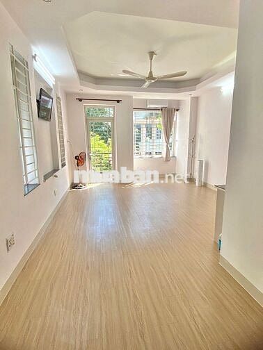 STUDIO BAN CÔNG 40M2 - GẦN VĂN LANG CS3 - ĐĂNG THÙY TRÂM, BÌNH THANH