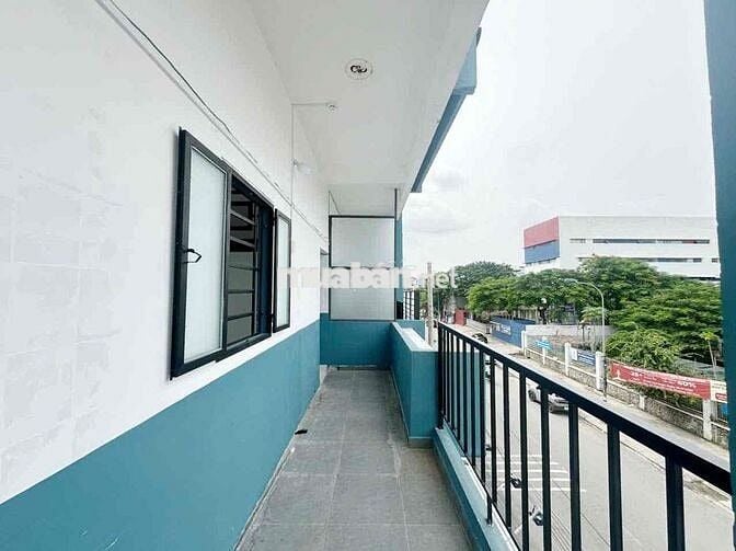 CHO THUÊ DUPLEX BAN CÔNG CỬA SỔ TRỜI NẰM ĐỐI DIỆN ĐH GTVT