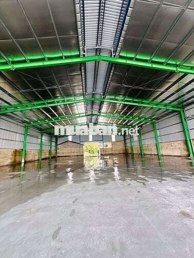Xưởng cho thuê ngoài KCN ĐỨC Hòa Long An giá 100tr/tháng