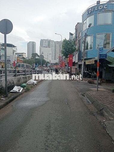 Nhà 4 tầng mặt tiền phạm hùng p5 q8 DT 4 x 12m trệt 3 lầu