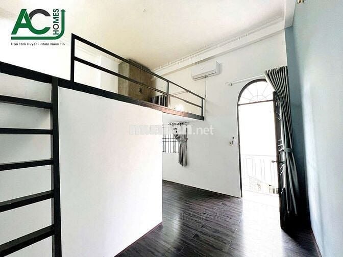 Khu sân bay 2PN (1PN riêng + 1PN gác lửng) đầy đủ tiện nghi có balcony