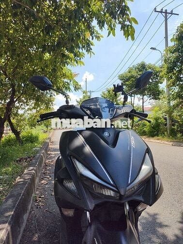 Kẹt Tiền Đẩy Em Yamaha NVX biển Sài Gòn