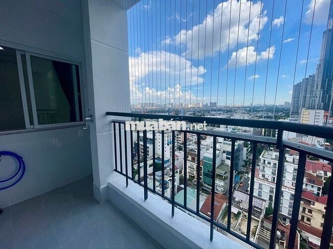 Cho thuê chung cư Thế Kỷ 21 , tầng cao view Landmark81