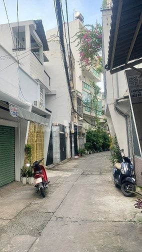 Cho Thuê Nhà Nguyên Căn Hẻm 4m Đoàn Thị Điểm Quận phú Nhuận.$:11 triệu