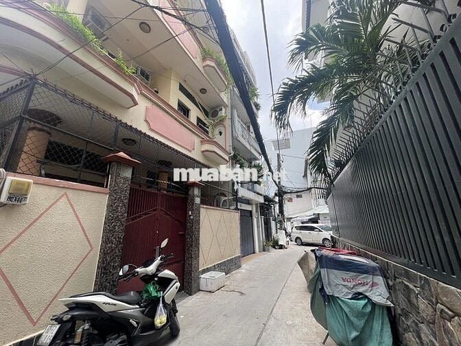 BÁN NHÀ CMT8 Q.10 - DT 38M² VUÔNG VỨC - TIỆN XÂY MỚI - CHỈ 4.6 TỶ TL