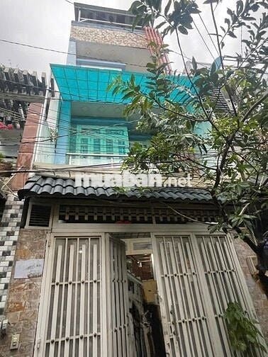 Nhà 80m2, 3 tầng 5PN, hẻm 4m xe hơi thông Phạm Văn Đồng Gò Vấp giáp PN