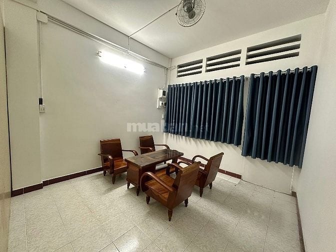 Cho thuê căn hộ Chung cư Miếu Nổi 2 phòng ngủ, 55m2, đầy đủ nội thất m