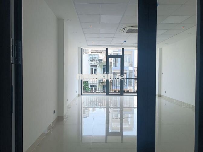 NGUYÊN CĂN ĐƯỜNG TÂN QUÝ DT 7X25M TRỆT 4 LẦU CÓ THANG MÁY