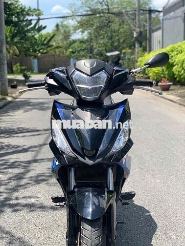 xe honda winner V1 2017 màu xanh đen mới 90%
