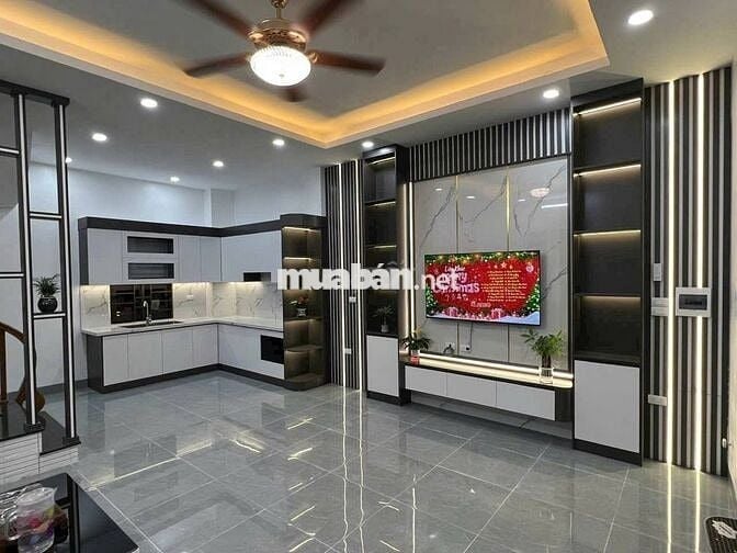 NHÀ MỚI ĐẸP - MẶT TIỀN THOÁNG  - DIỆN TÍCH RỘNG - Ở SƯỚNG