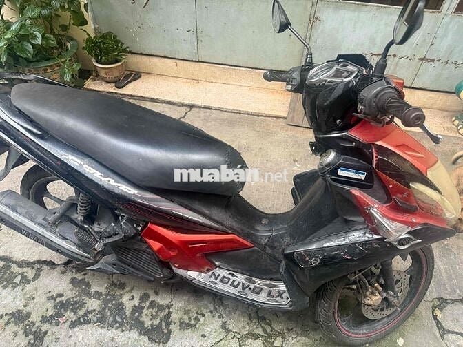 xe yamaha nouvo 5 xang phun Fi nhųt doi 2015