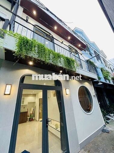 nhà phố q7, đường huỳnh tấn phát. xách vali vào ở ngay. nhà đẹp mê ly