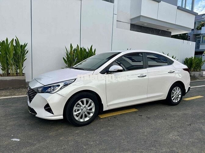 Hyundai Accent 2024 1.4 AT - 54000 km