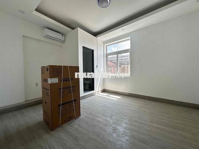 * Long Phòng Thật * Studio cửa sổ thoáng hạt dẻ cho sinh viên