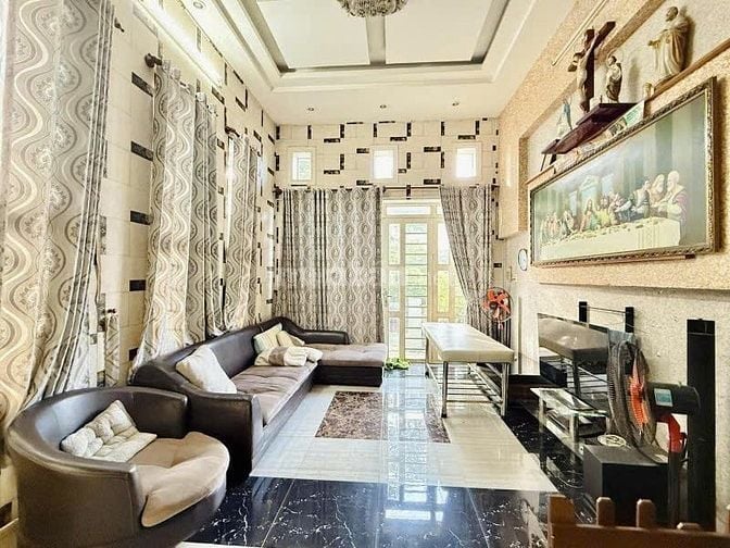 NGỘP BANK nhà hẻm 736 Lê Đức Thọ 88m2 ngang 4.1m 5lầu tặng NT 9.99 tỷ