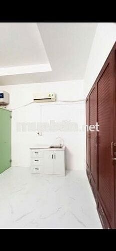 Phòng trọ lầu 2, Nguyễn Cửu Đàm