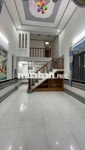 Giá chỉ 890 triệu, có bớt ít may mắn  Nhà sc ở gần trường Tiểu Học Thá