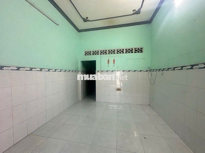 NHÀ ĐƯỜNG TẢI CHẠY HUỲNH THỊ HAI QUẬN 12-SÁT TRƯỜNG ĐH