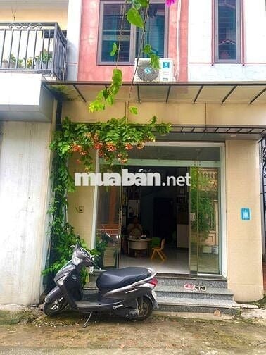 Bán nhà 4 tầng mặt hồ điều hòa, đường 7m ô tô tránh, gần ĐH Đại Nam