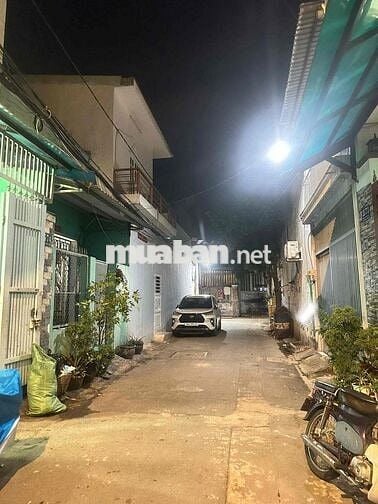 Nhà Mã Lò, 40m2, 4x10m, 2 tầng, 3 Pn, HXH, giá nhỉnh 4 tỷ