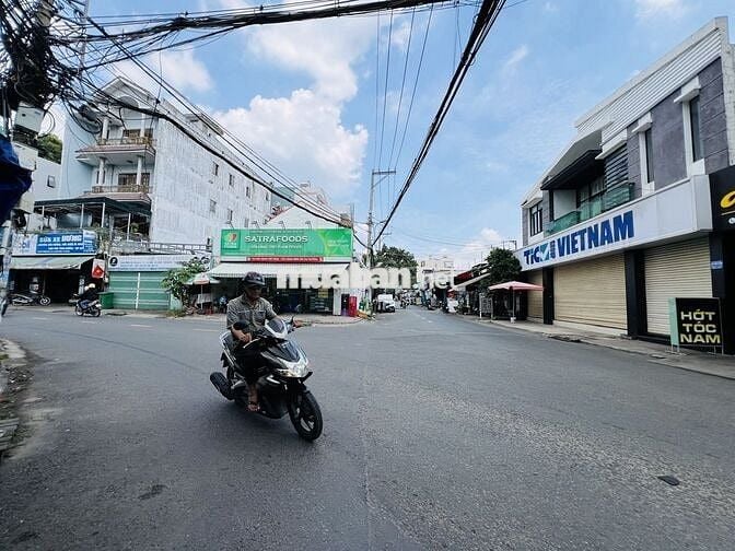 LÔ GÓC 2 MẶT TIỀN P.LINH TRUNG_CÁCH PHẠM VĂN ĐỒNG 50M_5.5x16m_ĐƯỜG 12m