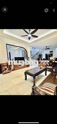 nhà 3 tầng  MT thanh long đường 7m5 hải châu nhà đẹp xây hiện đại
