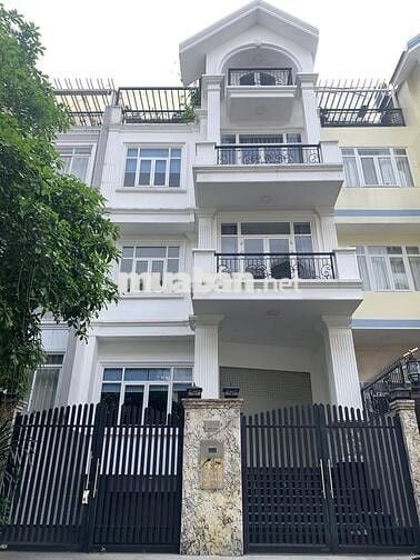 NGUYÊN CĂN ĐƯỜNG C1 , DIỆN TÍCH 8X20M TRÊT 3 LẦU 6 PHÒNG