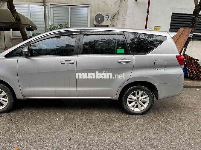 Toyota Innova 2019 2.0E - 250000 km