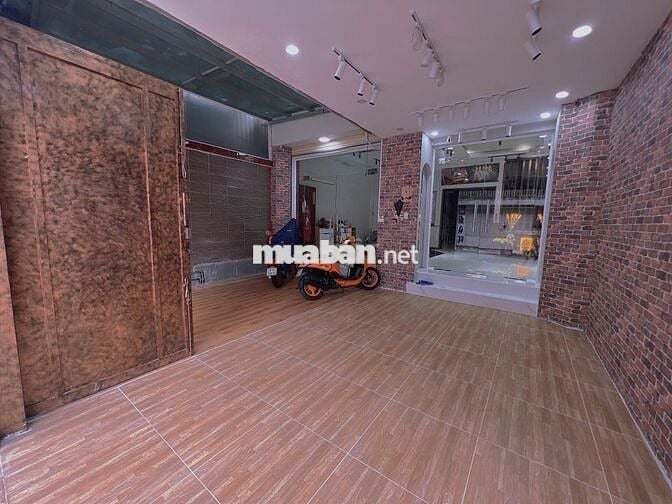 NGUYÊN CĂN HXT ĐƯỜNG THẠCH LAM DIỆN TÍCH 6X20M  TRỆT 4 LẦU