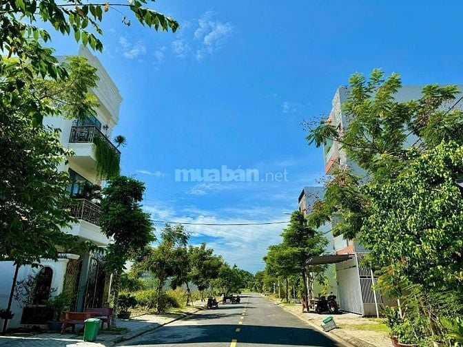 Bán đất Mt Đông Trà 2, 100m2 gần FPT hợp xây trọ, Hoà Hải Ngũ Hành Sơn