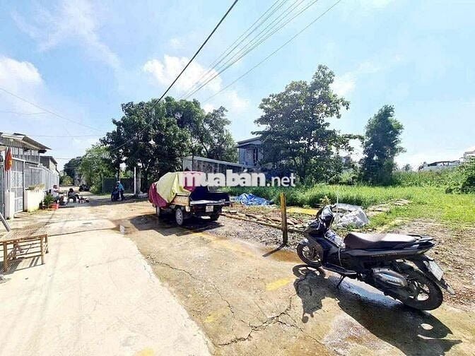 Đất 5 x 28M hẻm 224 Vườn Lài phường An Phú Đông Quận 12