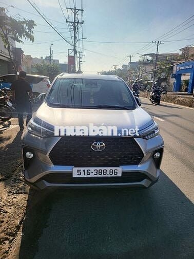 Toyota Veloz Cross 2022 CVT Top - 52000 km