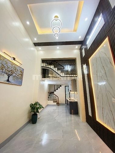 Bán nhà Bạch Đằng ngõ to cách Bờ Hồ 600m