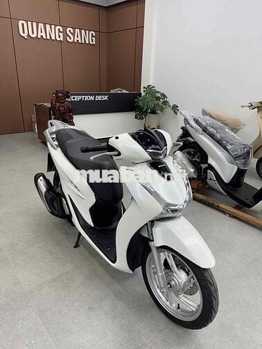 SH150 Abs 2021 trắng rin xe thẳng đẹp