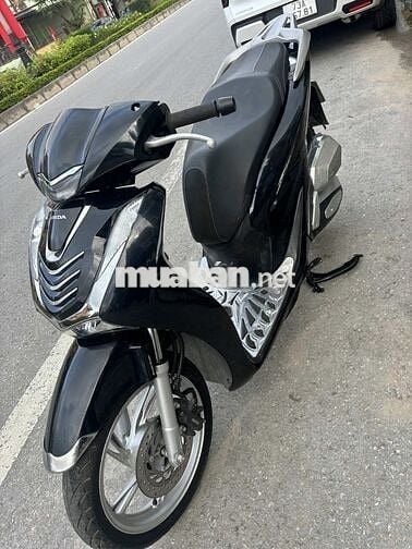 sh 2021 đen bóng có trả góp trao đổi