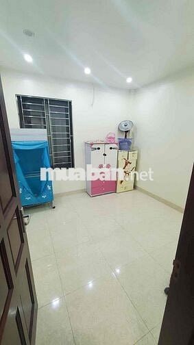 Tìm người thuê cùng trong nhà nguyên căn