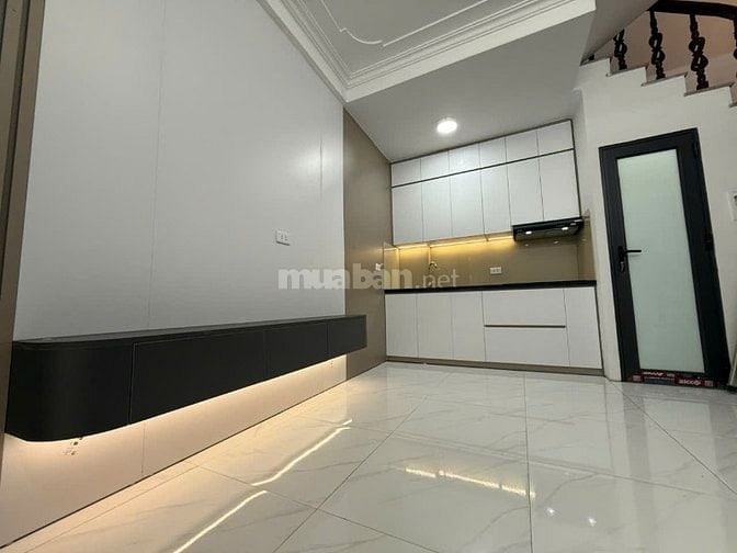 Chính chủ bán nhà ngõ 559/14/28/37 Kim Ngưu, 30m2, 3 ngủ