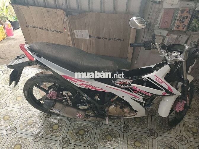 Satria ko đi bán lẻ cứu chủ