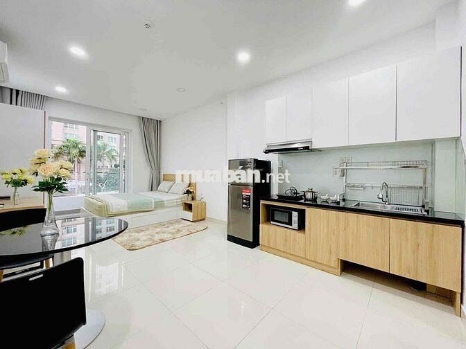 Cho Thuê Studio Ban Công Pháp Mới Ngay Nhà Thi Đấu Phú Thọ  GIÁ RẺ
