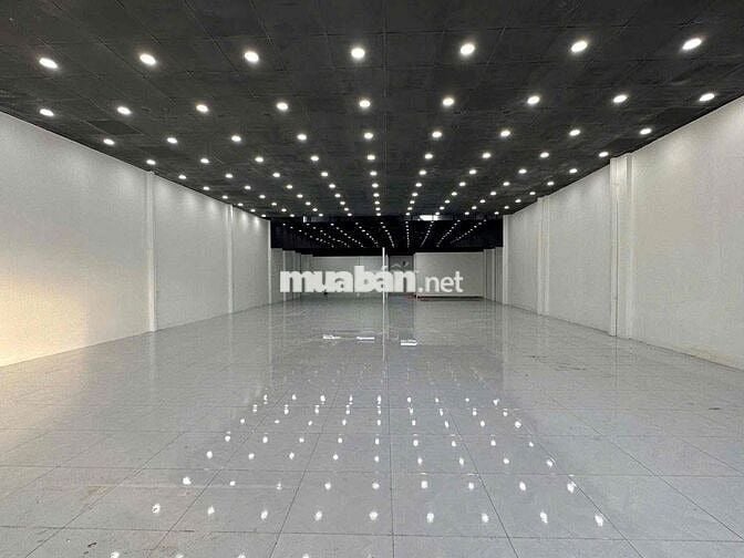 Mặt bằng Kinh Doanh Phạm Ngọc Thạch 11x30m. có gác