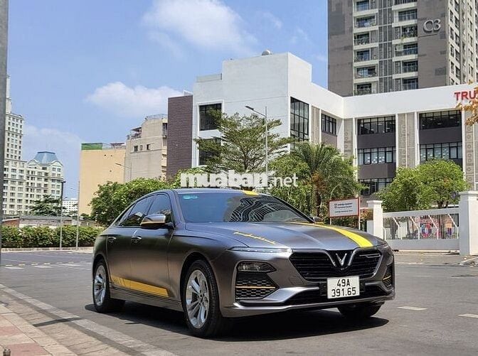 VinFast Lux A2.0 2021 2.0 AT - 81000 km