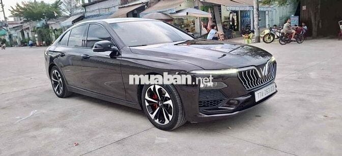 VinFast Lux A2.0 2019 2.0 AT - 53000 km