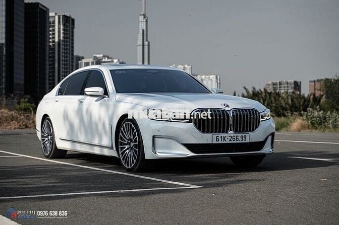 BMW 740Li Pure Excellence 2020 - 19.000Km